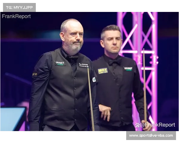 希金斯单杆77分开局，压制墨菲晋级四强