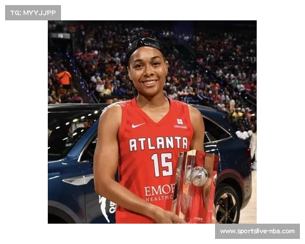 亚特兰大梦想下半场发力逆转芝加哥天空,格雷独得25分 亚特兰大梦想下半场发力逆转芝加哥天空,格雷独得25分